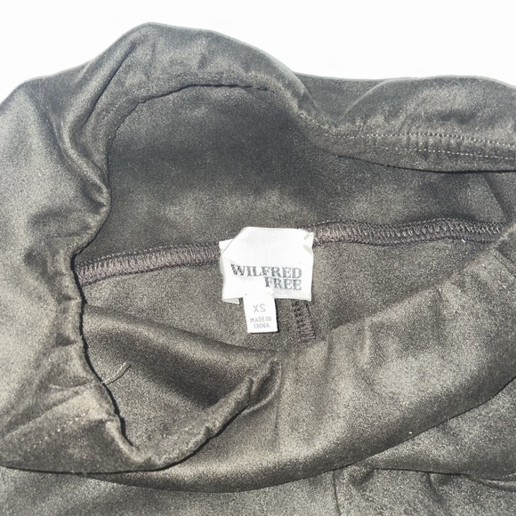 Aritzia suede leggings - Picture 3 of 5